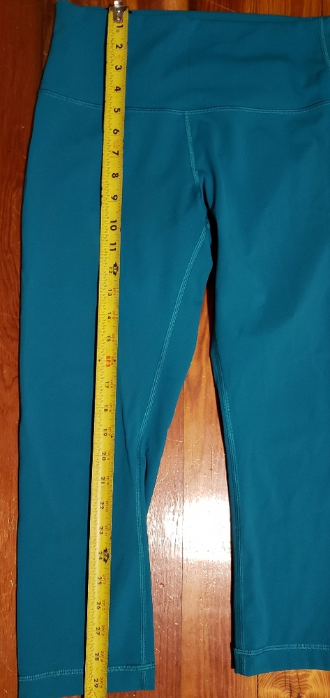 Lululemon size 8 leggings